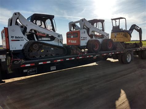 what truck do you need to haul a skid steer|bobcat skid steer trailer weights.